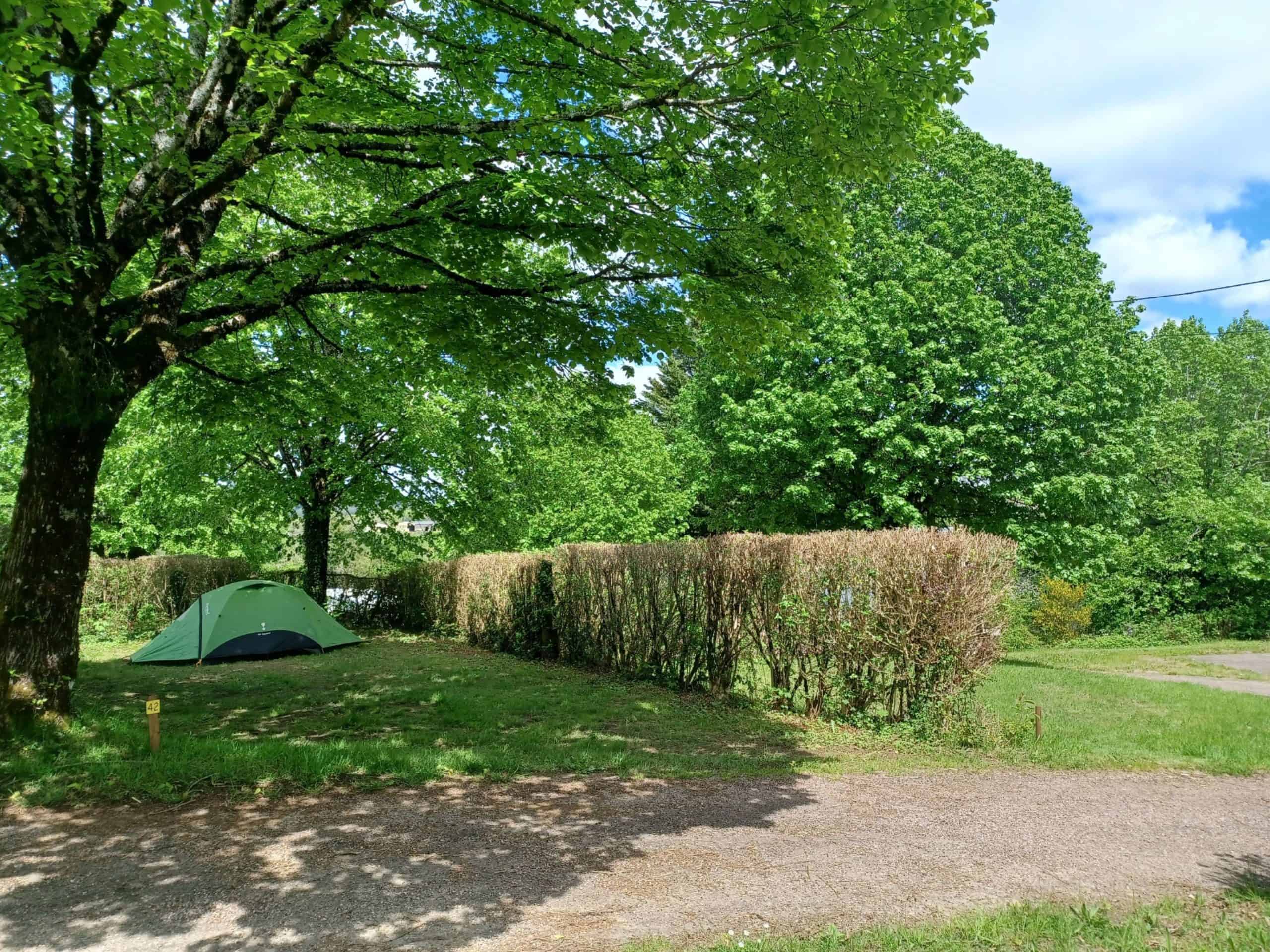 Ouroux-en-Morvan Camping Accommodations (4)